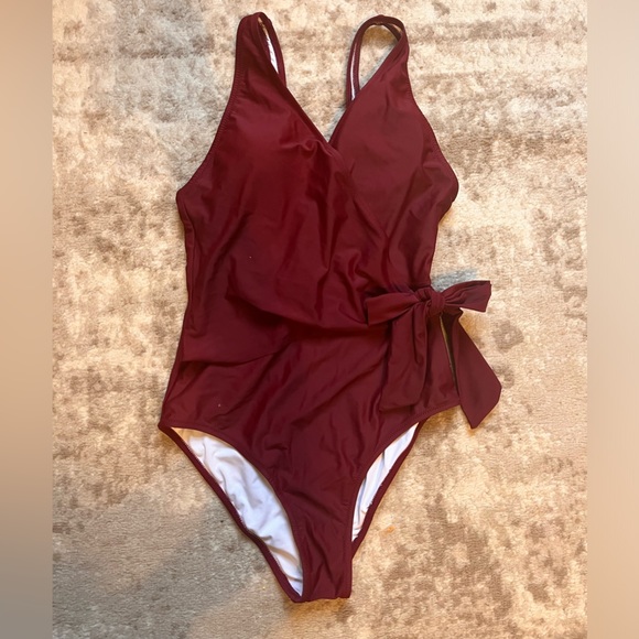 Cupshe One-Piece Bathing Suit - Picture 1 of 3